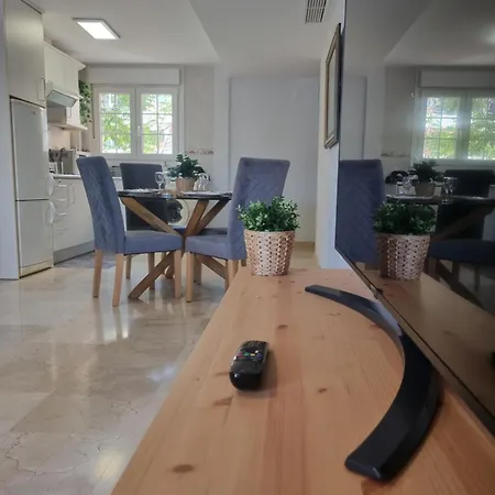 Centro Y Playa 托雷莫利诺斯